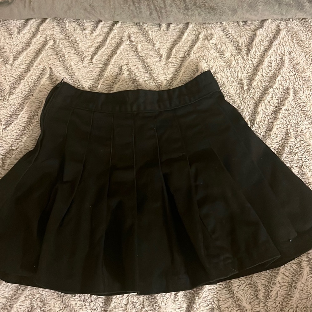 black brandy mini tennis skirt!